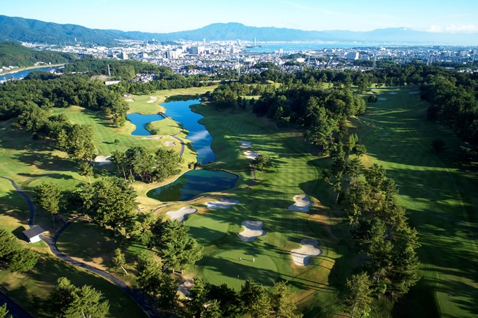 關西琵琶湖畔瀬田高爾夫球場景觀